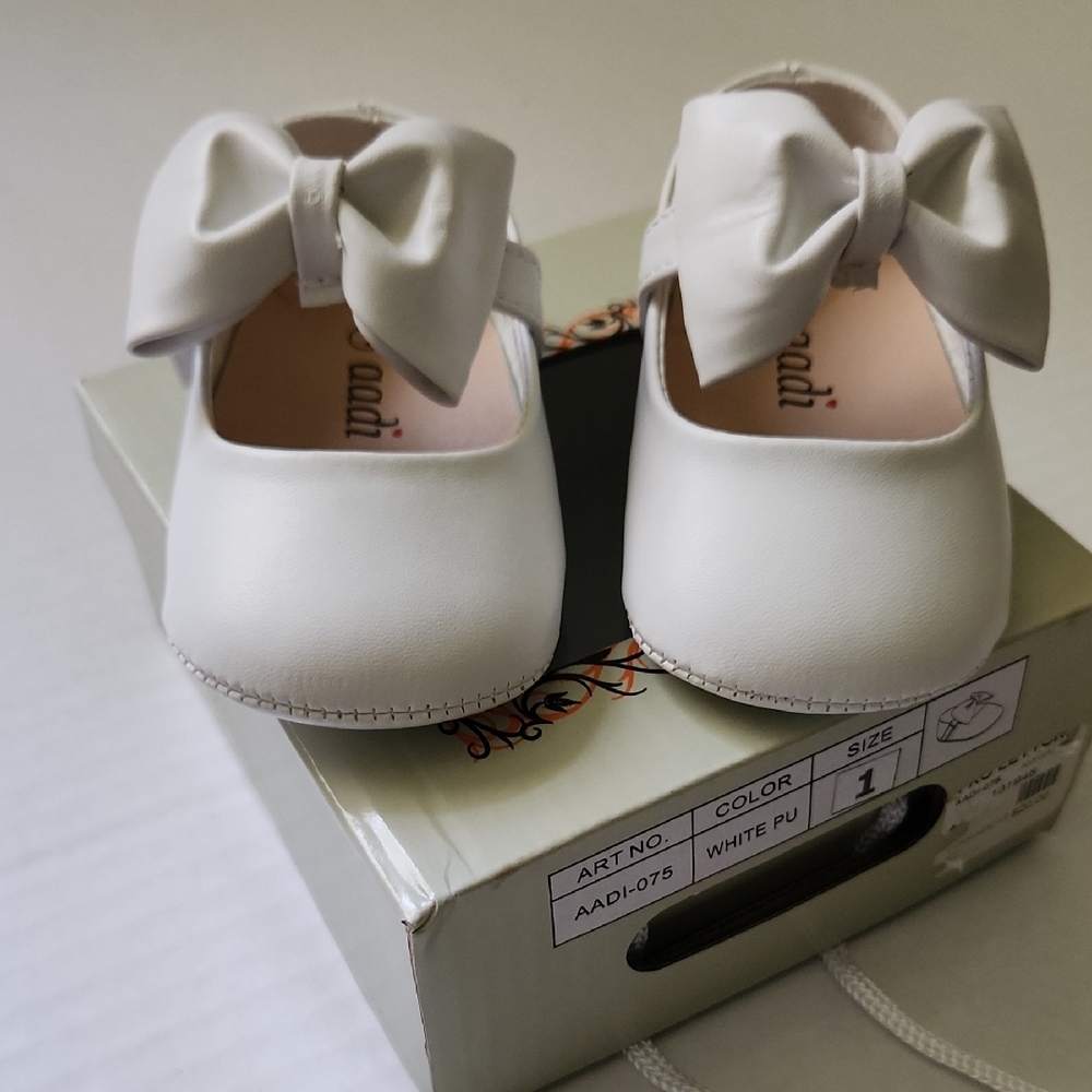 Elegant White Kids Dress Shoes with Bow